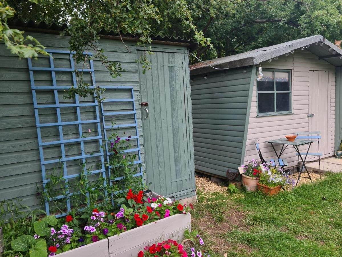 Hotel The Potting Shed Manuden Exterior foto